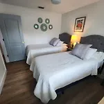 Drift House - 4Bed 3Bath Private Pool House