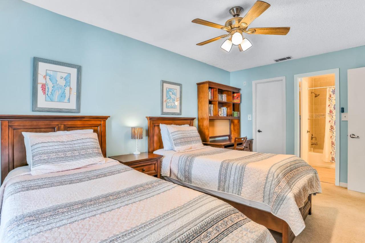 Happiness Comes In Waves Apartment