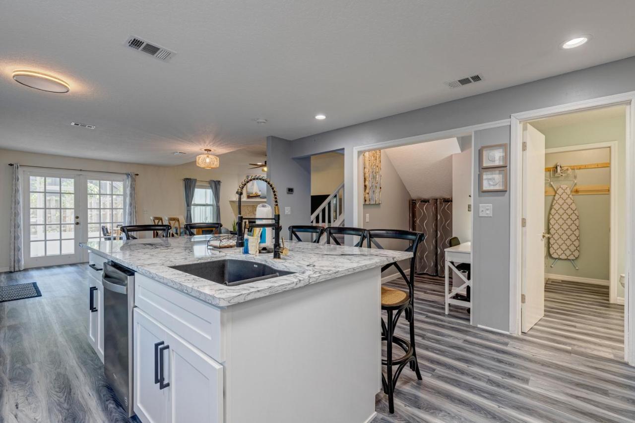 Space Coast Retreat Holiday home *