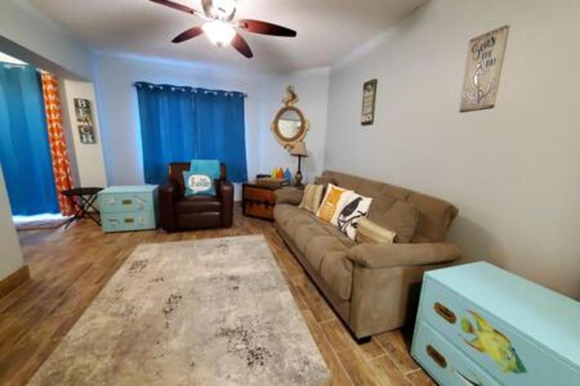 Apartment Atrium Oceanview - Sleeps 4 Guests 107 *
