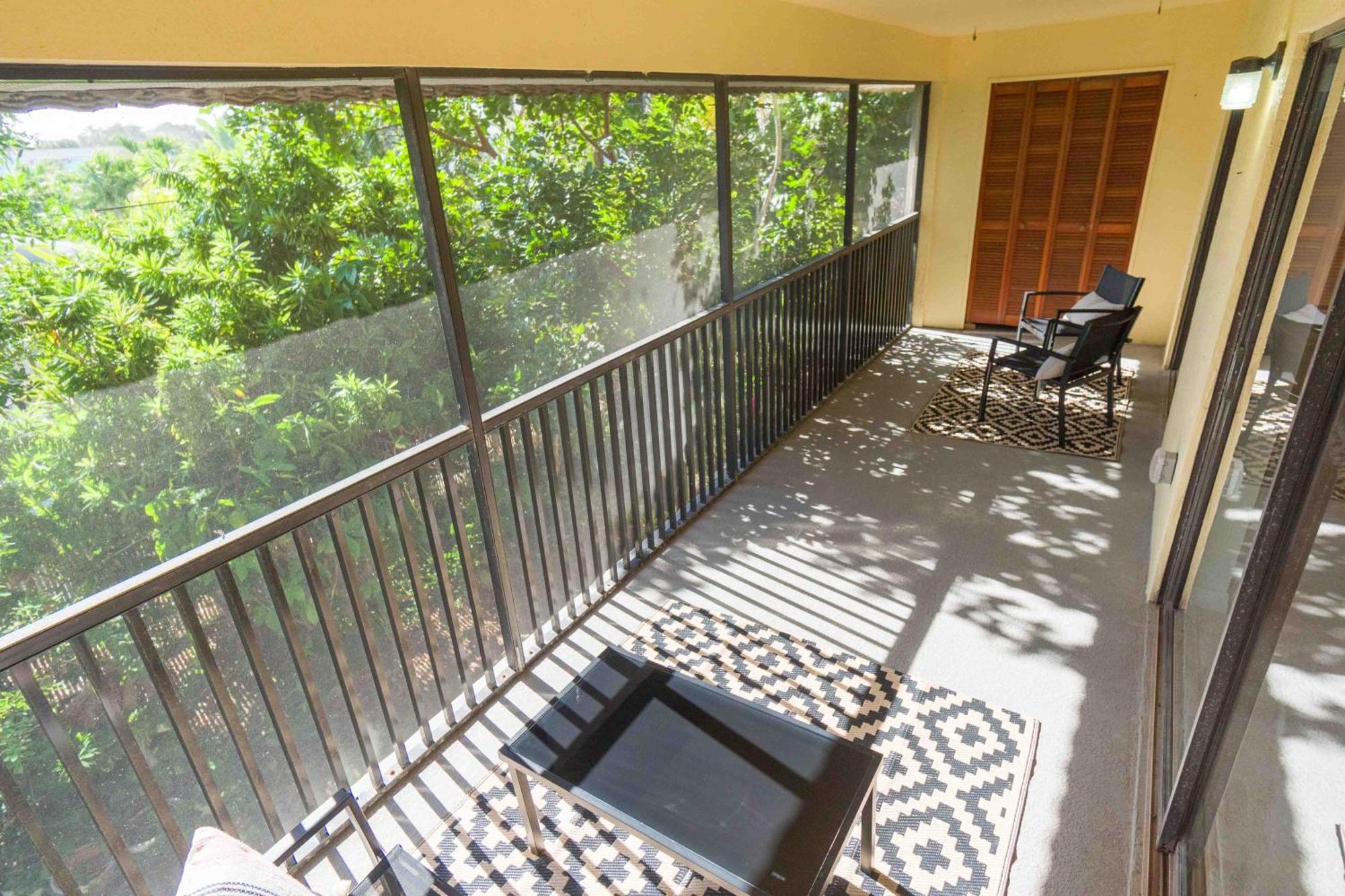 Private Tropical Oasis - Coral