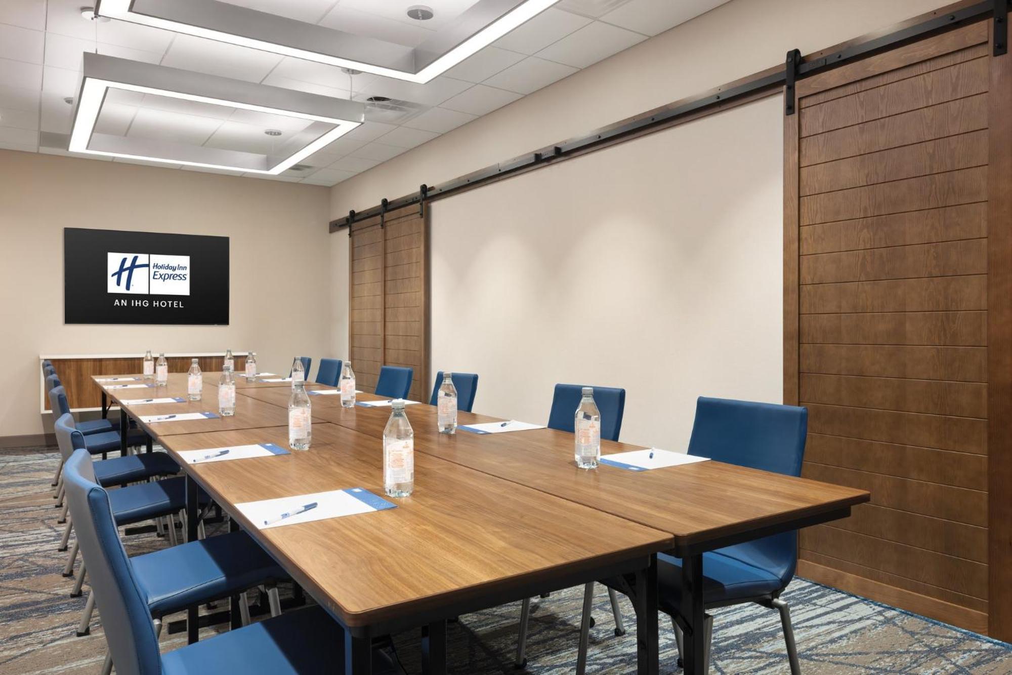 Hotel Express By Ihg Cape Canaveral
