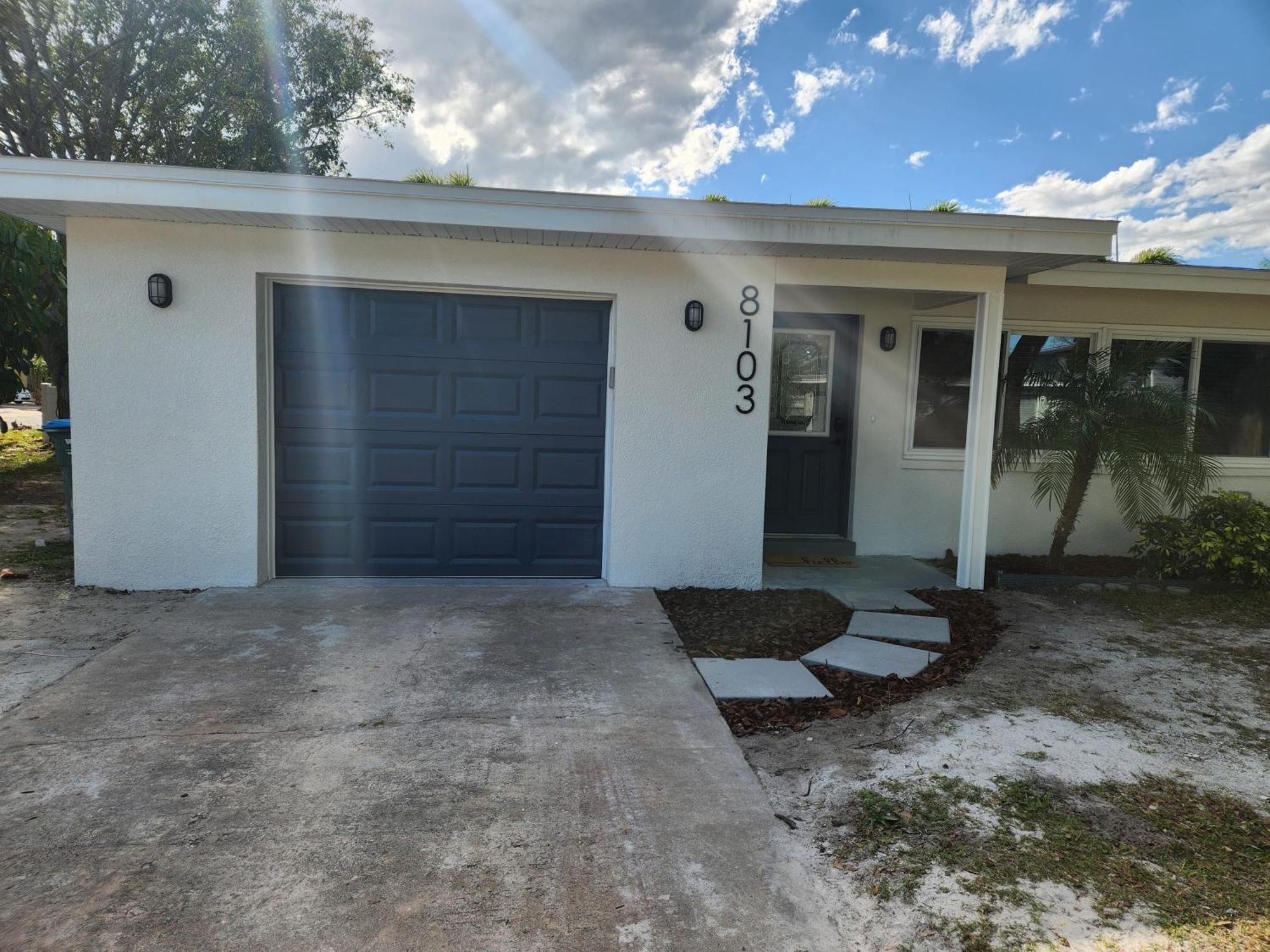 Drift House - 4bed 3bath Private Pool House