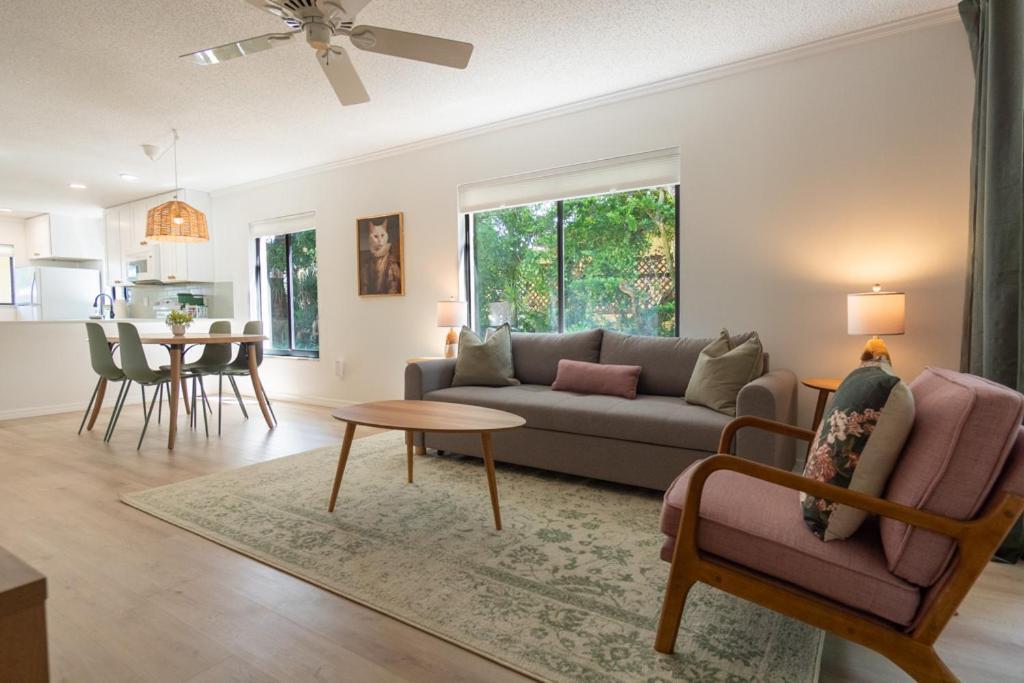 Private Tropical Oasis - Aloe Apartment *