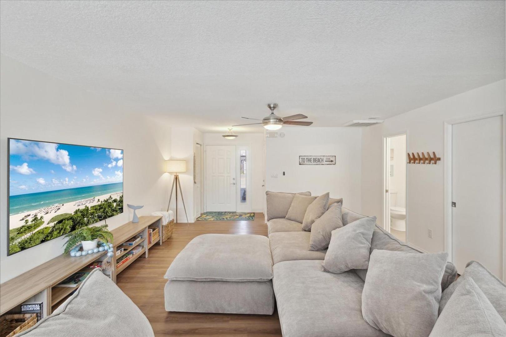 221 Cherie Down Ln Cape Canaveral