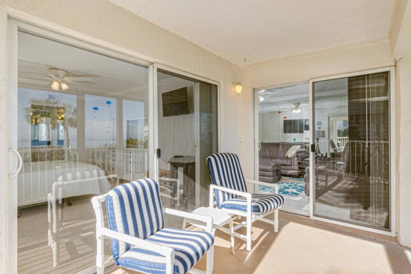 Holiday home 201 - 2 Bedroom 2 Bath Luxury Unit W Sea Breeze! *