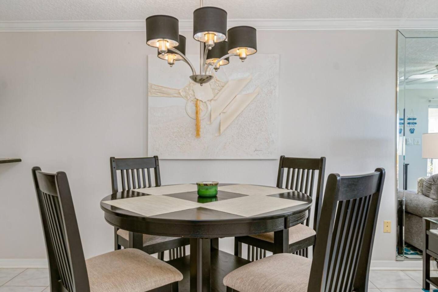 201 - 2 Bedroom 2 Bath Luxury Unit W Sea Breeze! Holiday home Cape Canaveral