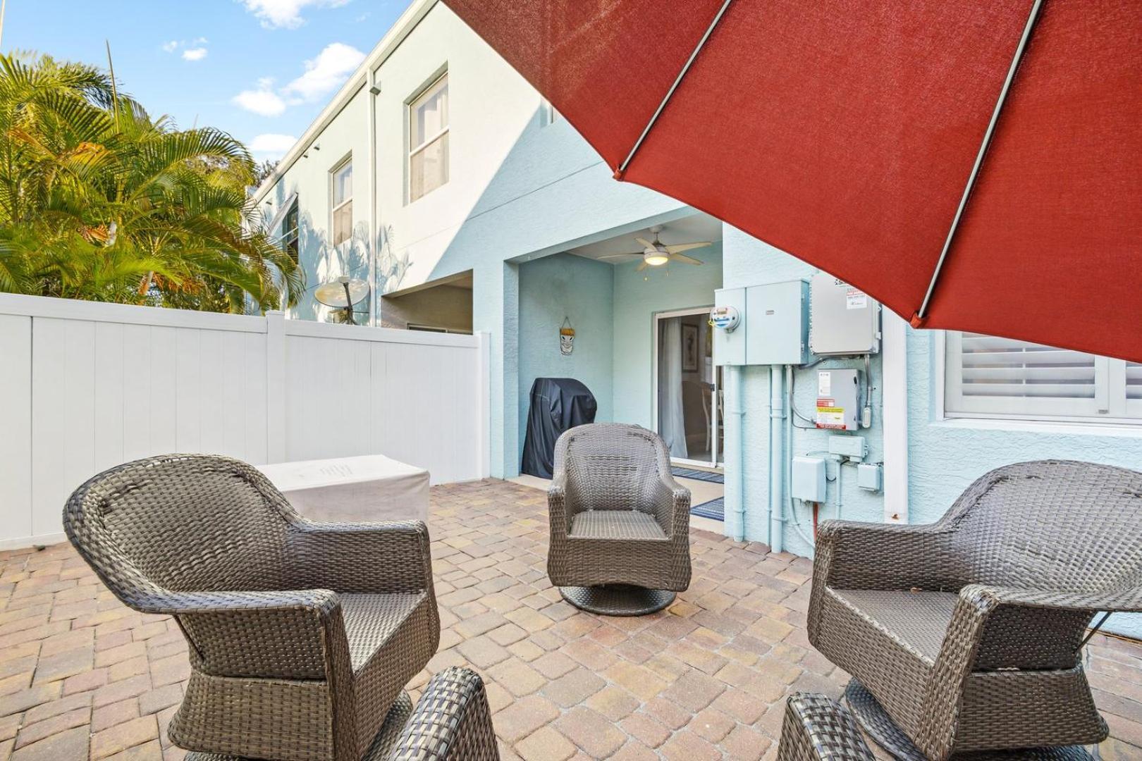 8023 Magnolia Ave Holiday home
