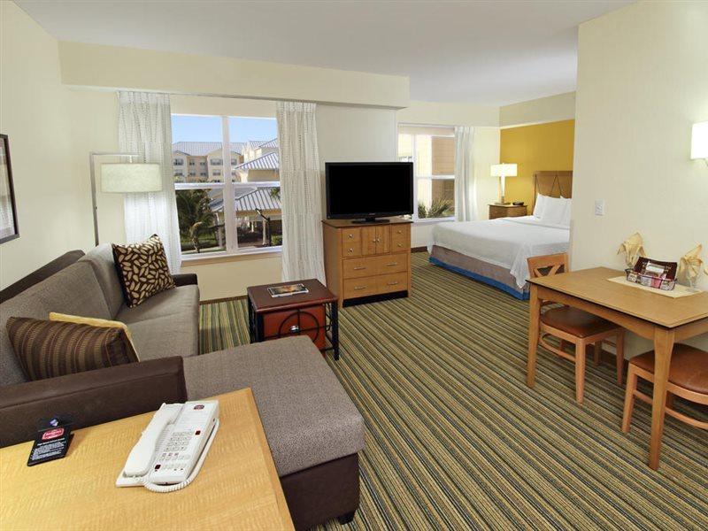 Hotel By Marriott Cocoa