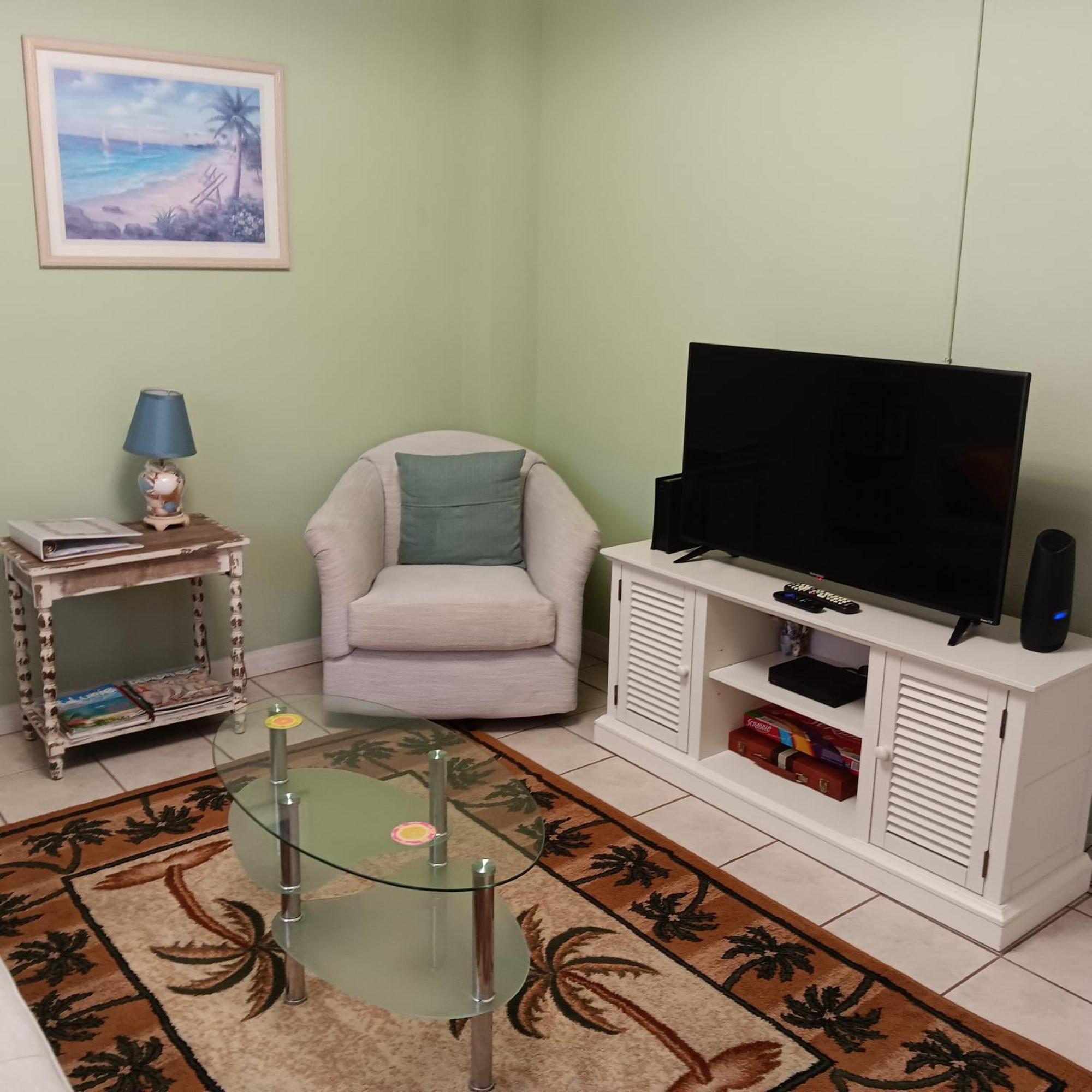 Cozy Beach Getaway Cape Canaveral